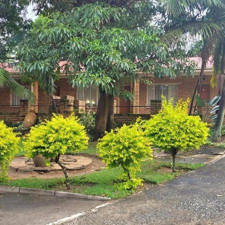 Mumo Lodge Badplaas Bagian luar foto
