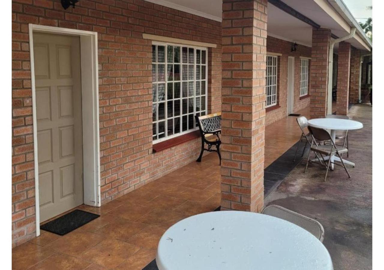 Mumo Lodge Badplaas Bagian luar foto